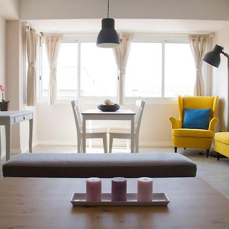 Lloret De Mar - Beachside Apartment - Free Parking - Limited Size Car Екстер'єр фото