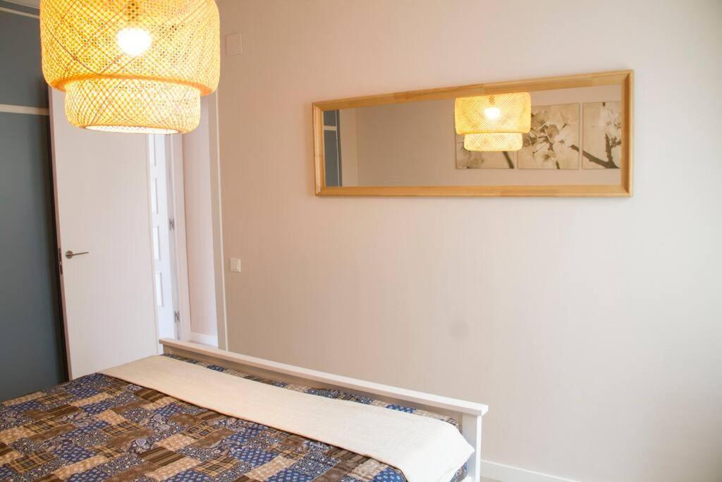 Lloret De Mar - Beachside Apartment - Free Parking - Limited Size Car Екстер'єр фото